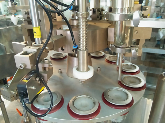Cream Plastic Soft Tube Filling Sealing Machine Peralatan Kosmetik Otomatis 35pcs / Min