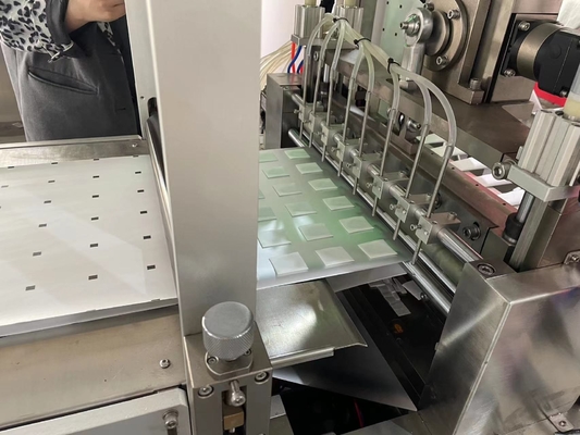 8 Lanes Alkohol Bantalan Medis Alkohol Kosmetik Kapas Membuat Mesin Pengemas