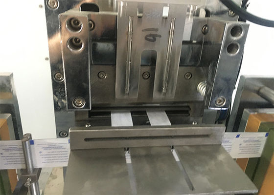 380V Spunlace Nonwoven Wet Wipes Packaging Machine menghidupkan kembali mesin pengemas tisu gatal