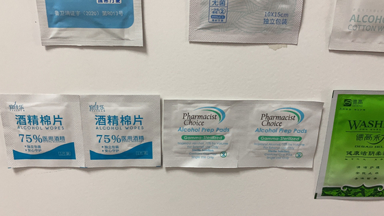 Mesin Pembuat Tissue Basah Horizontal Sistem Kontrol Pemrograman PLC / mesin pengemas tisu yang digerakkan oleh listrik